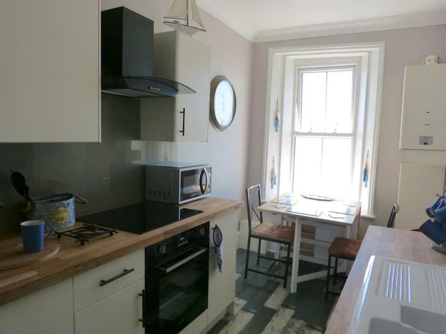 Whiterock Rocks !! Apartment Hastings Bagian luar foto