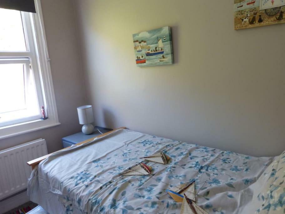 Whiterock Rocks !! Apartment Hastings Bagian luar foto